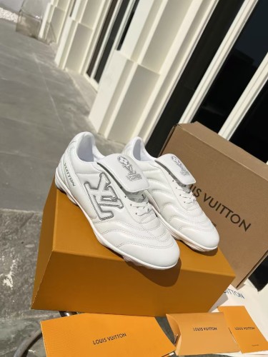LV Women Shoes 1：1 Quality-1167