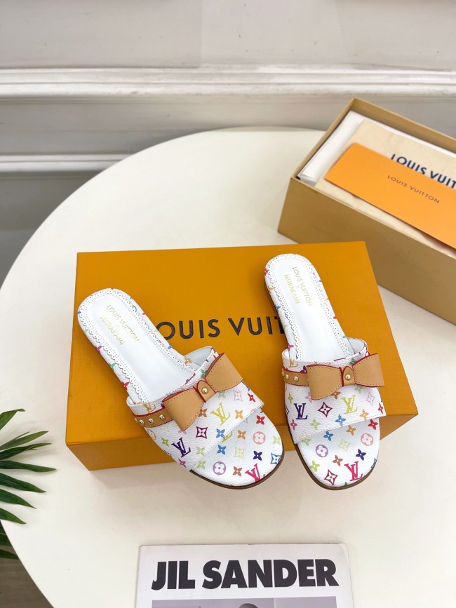 LV women Sandals 1：1 Quality-909
