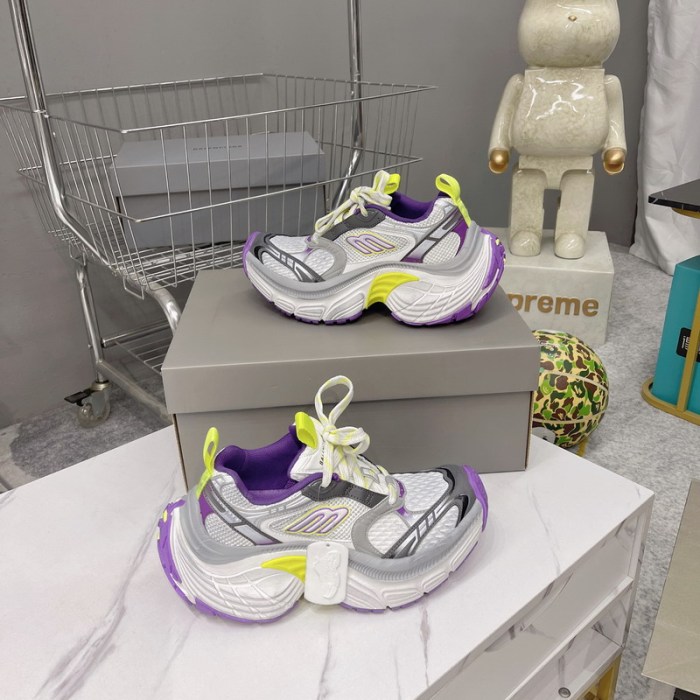 B 17FW Tripe-S High End Sneaker-614