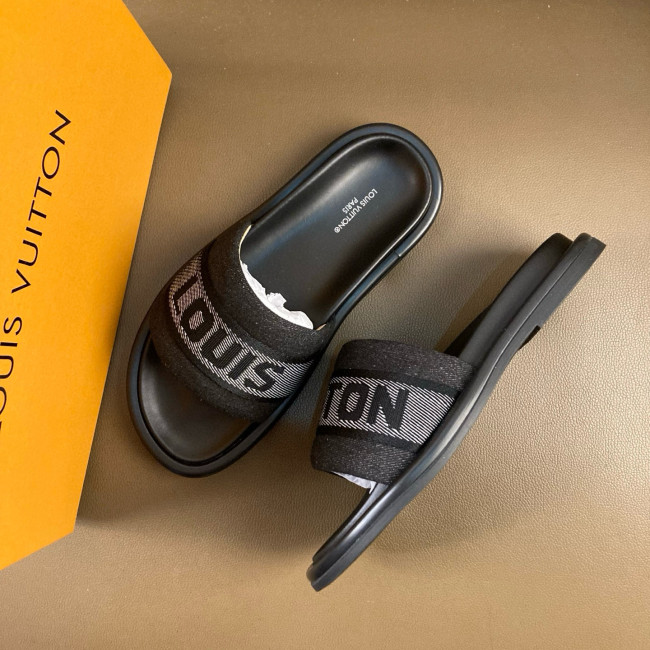 LV Sandals 1：1 Quality-922