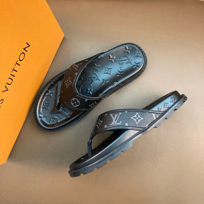 LV Sandals 1：1 Quality-912