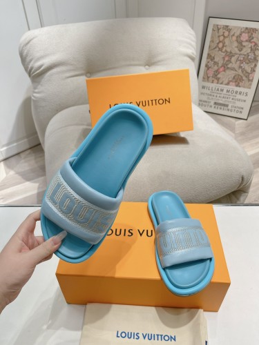 LV women Sandals 1：1 Quality-914