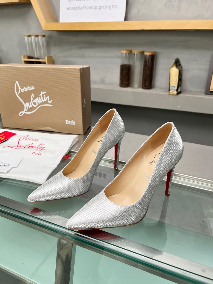 Christian Louboutin high heels 1：1 Quality-495