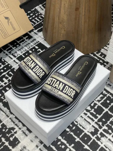 Dior women slippers 1：1 quality-408