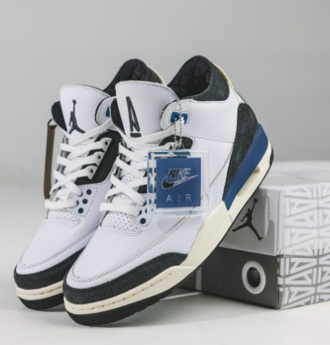 Authentic A Ma Maniére x Jordan 3 “Diffused Blue”