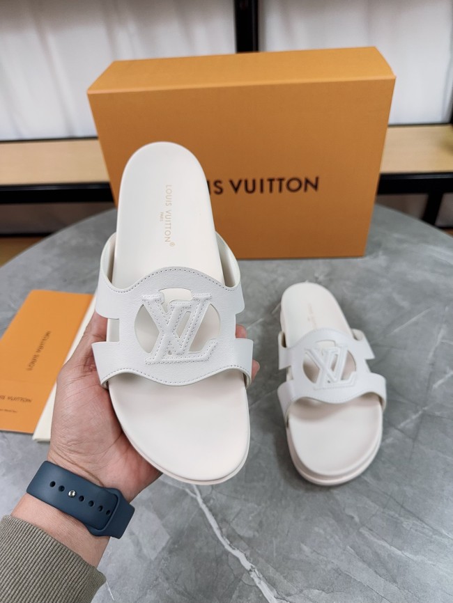 LV Sandals 1:1 Quality-950