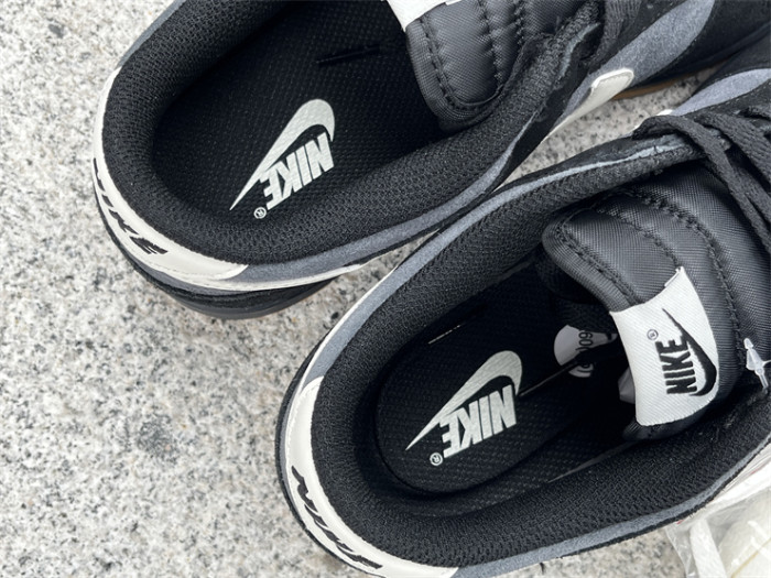 Authentic Nike Dunk Low SE Black Grey Gum