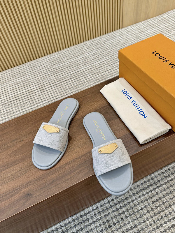 LV women Sandals 1：1 Quality-939