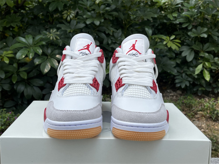 Authentic Nike SB x Jordan Air Jordan 4 “Varsity Red”
