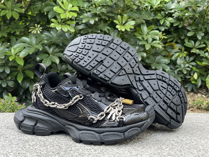 B 17FW Tripe-S High End Sneaker-642