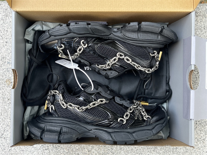 B 17FW Tripe-S High End Sneaker-642