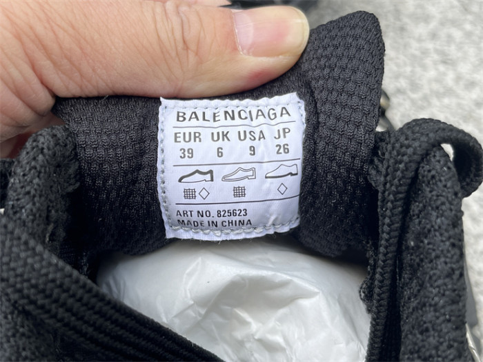 B 17FW Tripe-S High End Sneaker-642