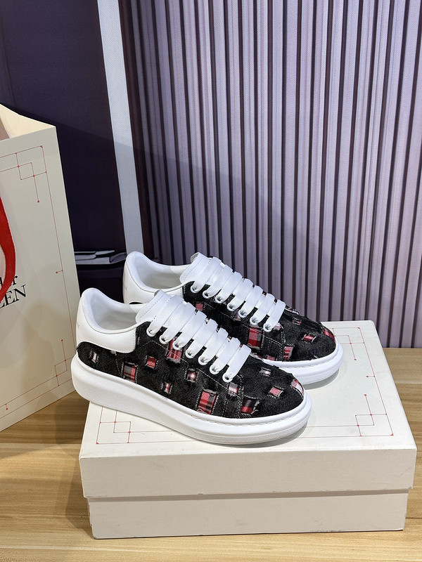 Alexander McQueen Women Shoes 1：1 quality-1073