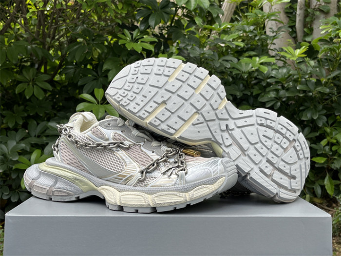 B 17FW Tripe-S High End Sneaker-644