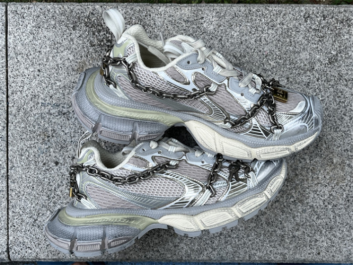 B 17FW Tripe-S High End Sneaker-644