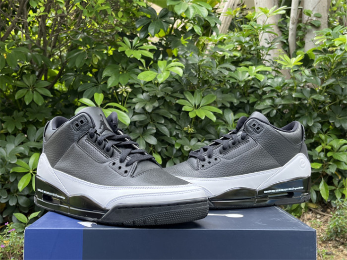 Authentic  Fragment Design x Air Jordan 3