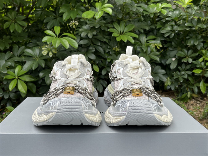 B 17FW Tripe-S High End Sneaker-644