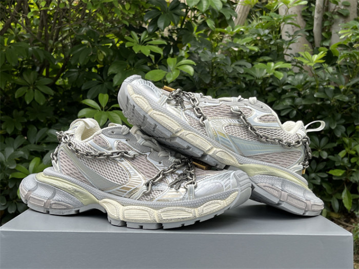 B 17FW Tripe-S High End Sneaker-644