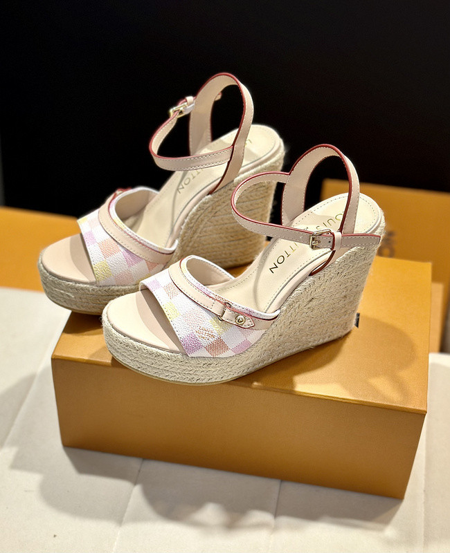 LV women Sandals 1:1 Quality-1010