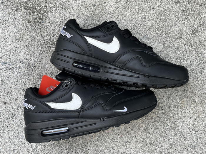 Authentic Supreme x Nike Air Max1'87  Black