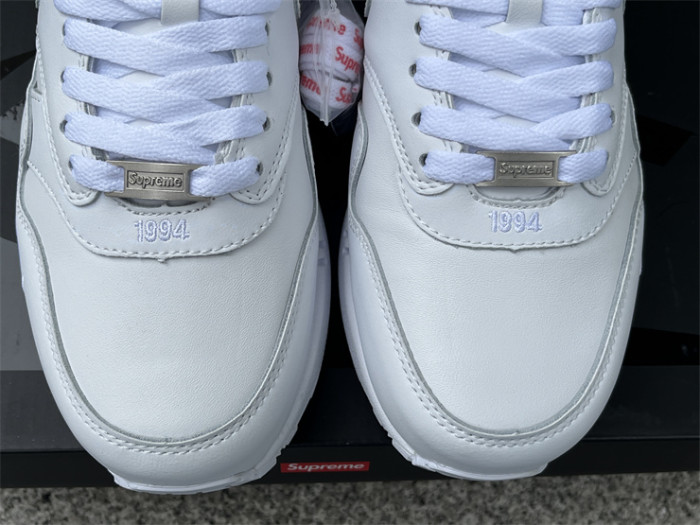 Authentic Supreme x Nike Air Max1'87  White