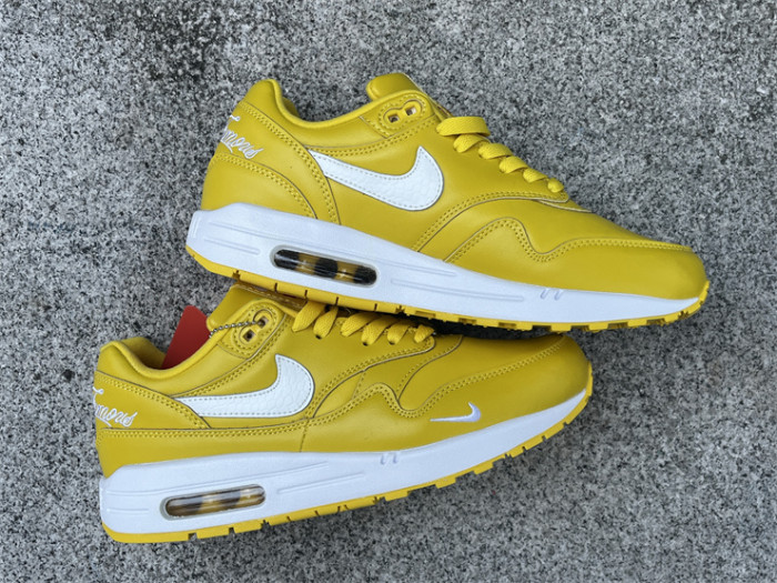Authentic Supreme x Nike Air Max1'87  Yellow