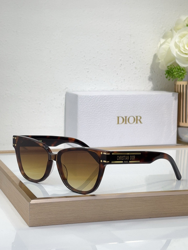 Dior Sunglasses AAAA-3507
