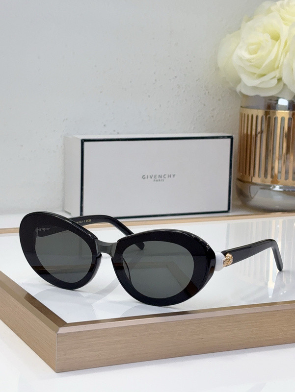 GIVENCHY Sunglasses AAAA-441