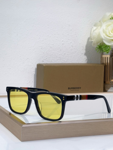 Burberry Sunglasses AAAA-3038