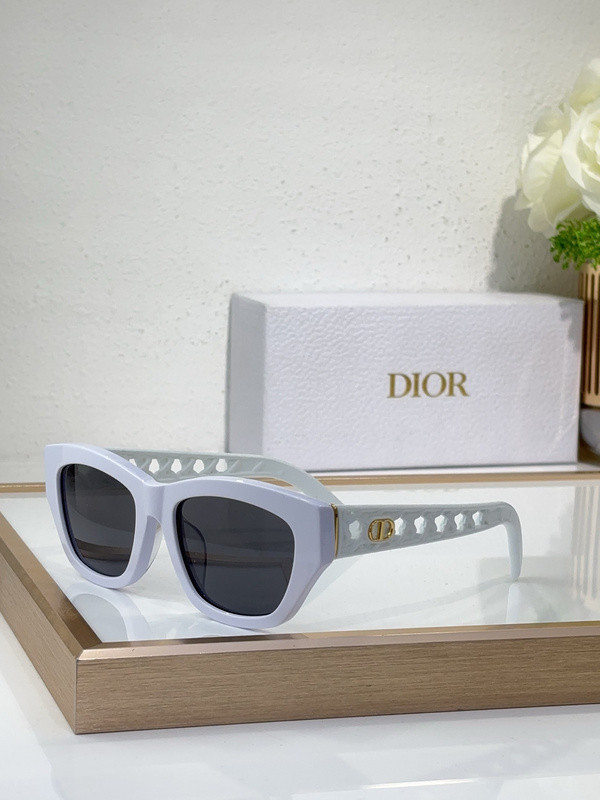Dior Sunglasses AAAA-3555