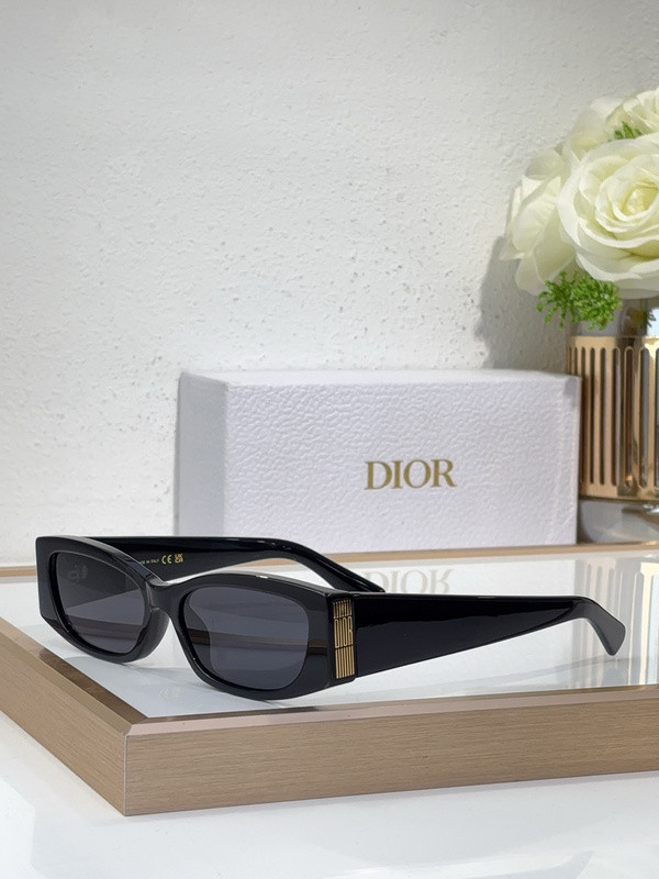 Dior Sunglasses AAAA-3416