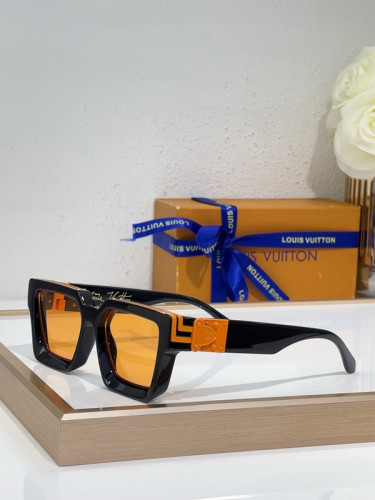 LV Sunglasses AAAA-5592