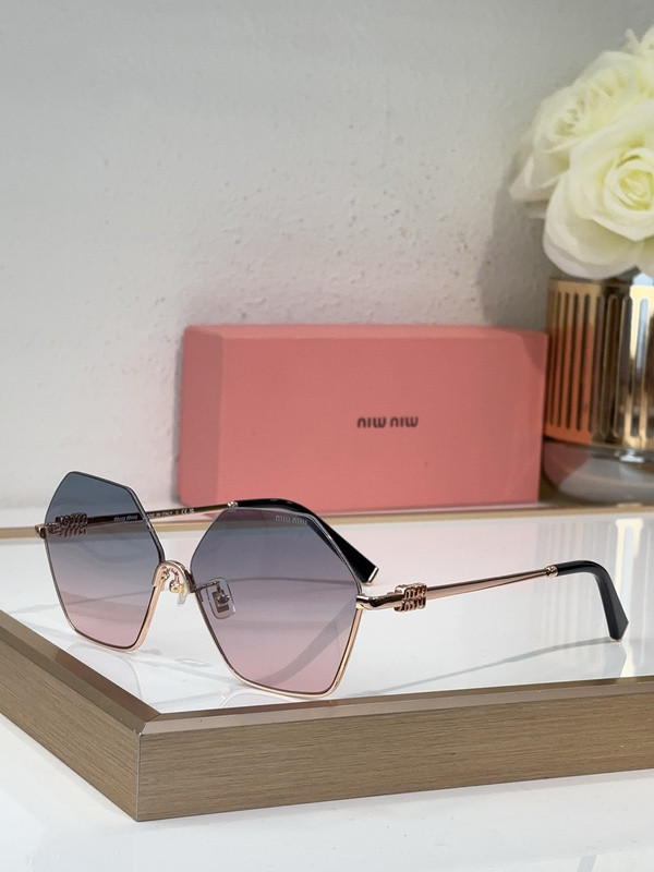 Miu Miu Sunglasses AAAA-1852