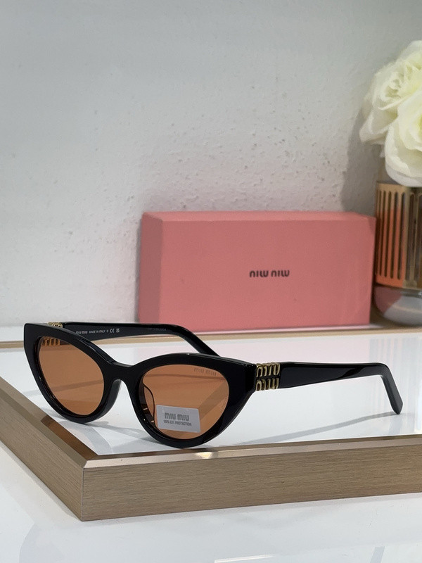 Miu Miu Sunglasses AAAA-1760