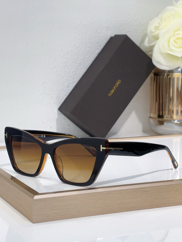 Tom Ford Sunglasses AAAA-4600