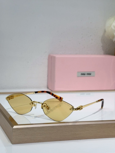Miu Miu Sunglasses AAAA-1813