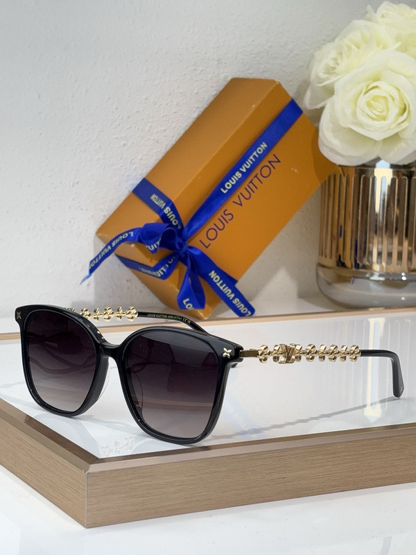 LV Sunglasses AAAA-5670
