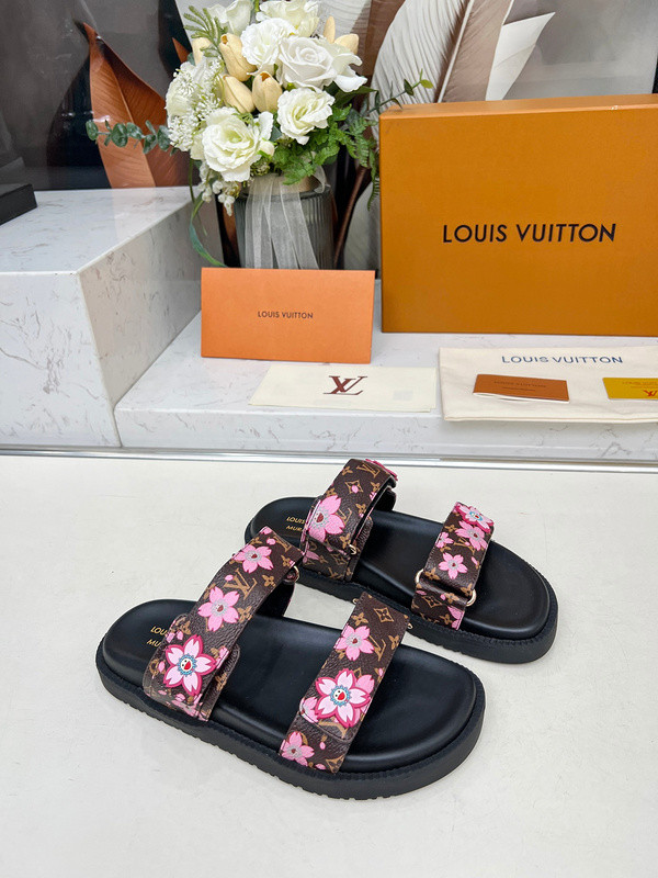 LV women Sandals 1：1 Quality-1070