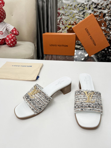 LV women Sandals 1：1 Quality-1079