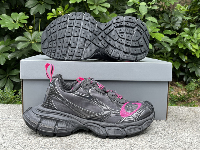 B 17FW Tripe-S High End Sneaker-650