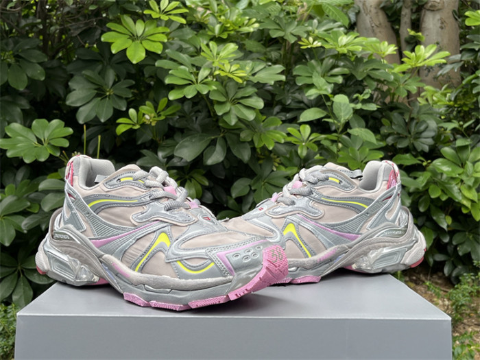 B 17FW Tripe-S High End Sneaker-651