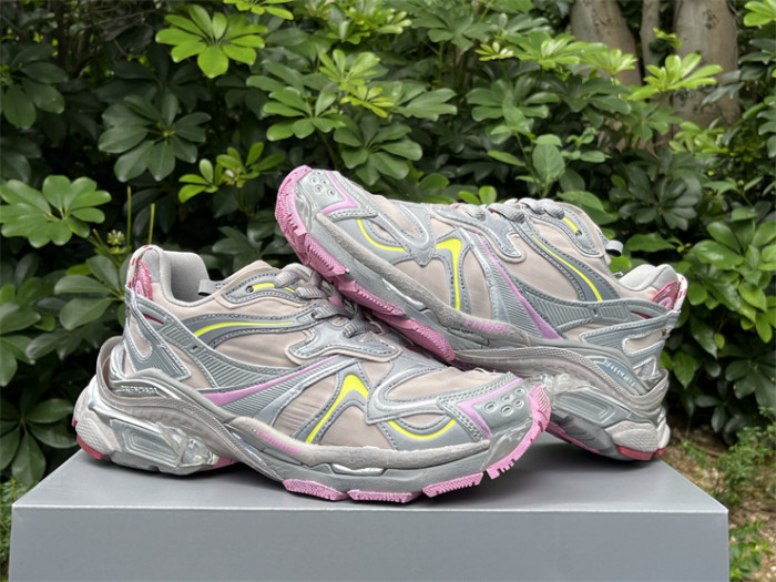 B 17FW Tripe-S High End Sneaker-651