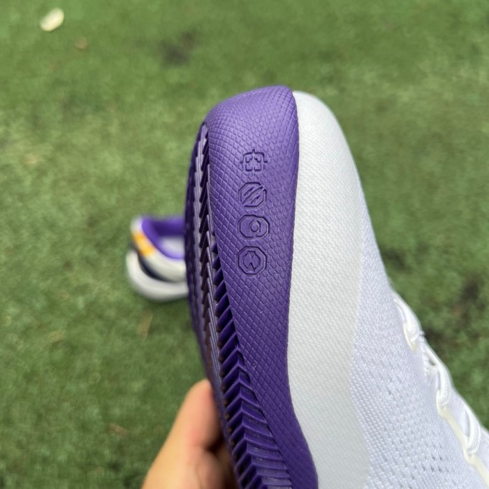 Authentic  Nike Kobe 8 Protro White Court Purple