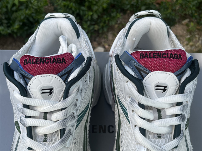 B 17FW Tripe-S High End Sneaker-652