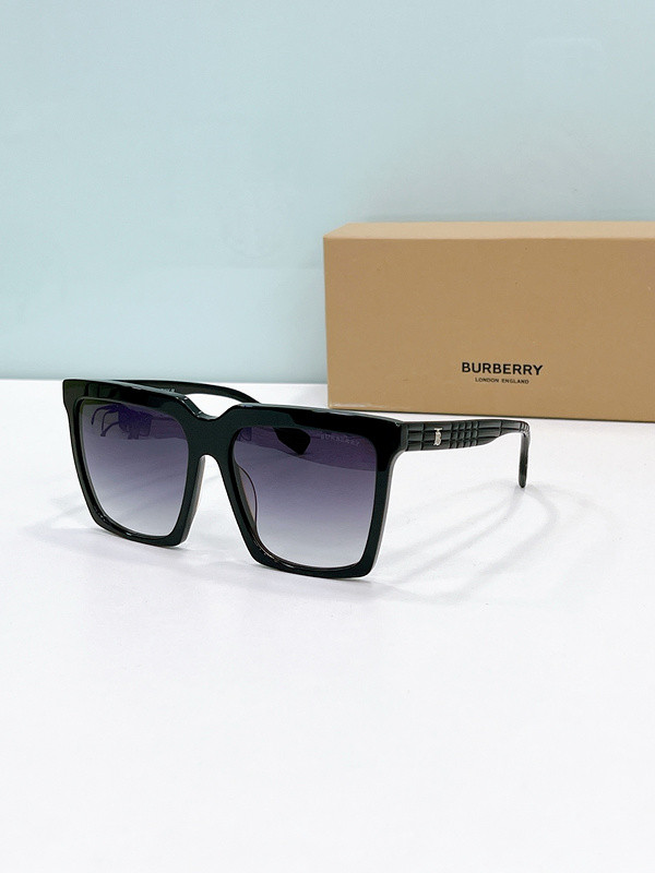 Burberry Sunglasses AAAA-3142