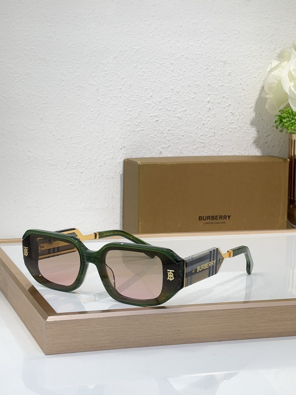 Burberry Sunglasses AAAA-3138