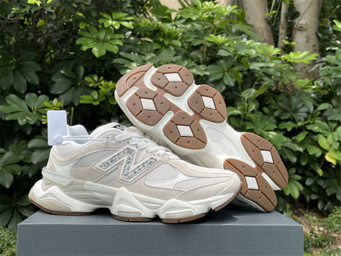 B 17FW Tripe-S High End Sneaker-654