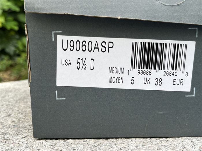 B 17FW Tripe-S High End Sneaker-654