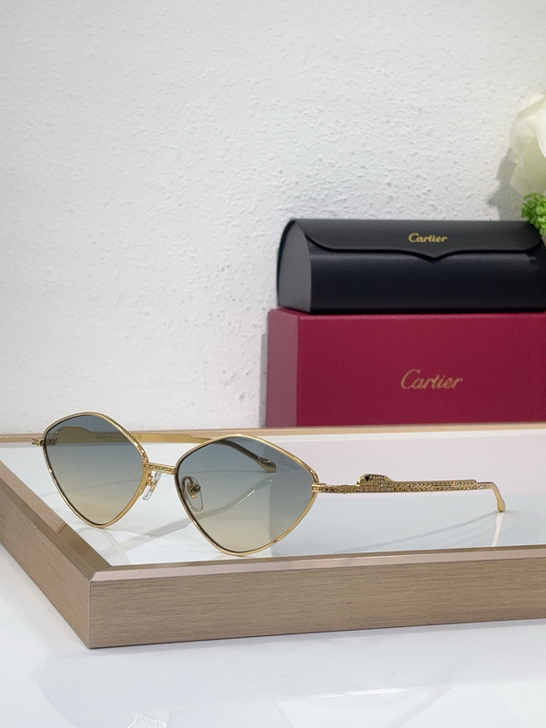 Cartier Sunglasses AAAA-8981