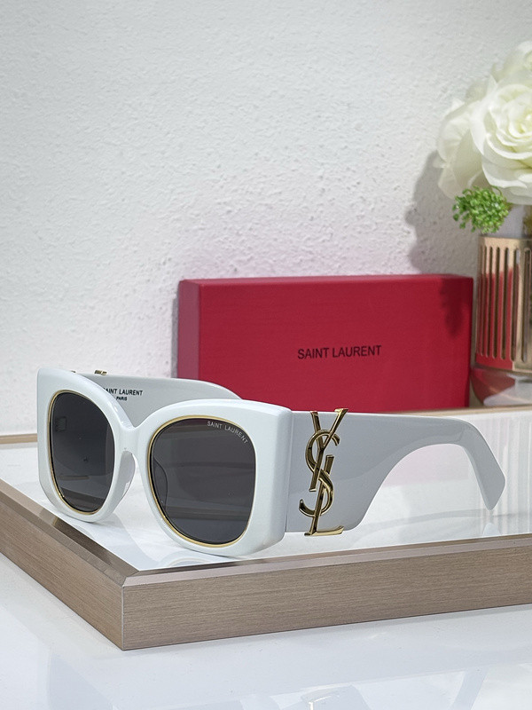 YL  Sunglasses AAAA-1241